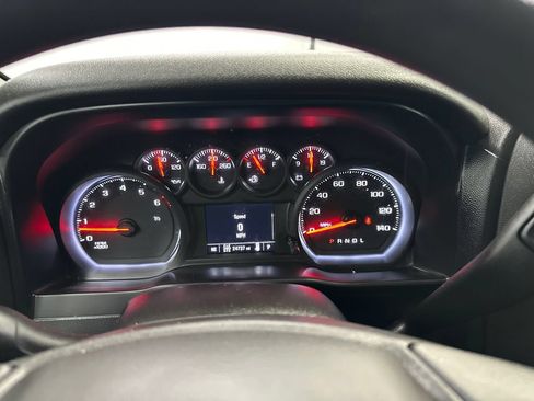 Used 2019 Chevrolet Silverado 1500 Custom Trail Boss w/ Custom Convenience Package AWD/4WD image 25