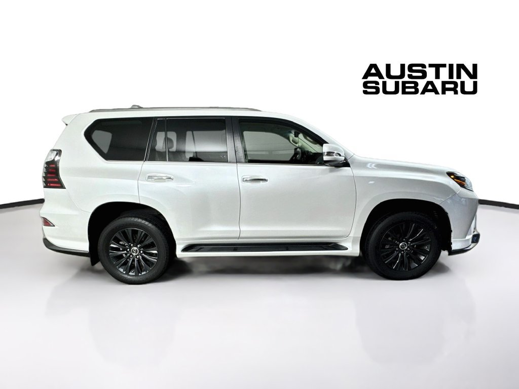 Used 2023 Lexus GX 460 Premium w/ Accessory Package AWD/4WD image 8