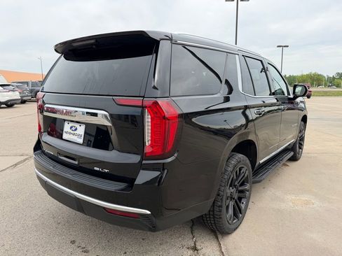 Used 2022 GMC Yukon SLT AWD/4WD image 5