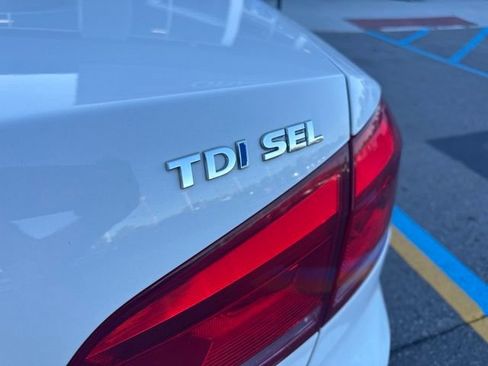 Used 2014 Volkswagen Passat TDI SEL Premium FWD image 6