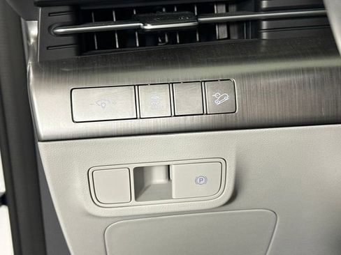 Used 2024 Hyundai Kona SEL w/ Convenience Package image 19