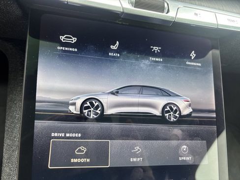 Used 2023 Lucid Air Touring AWD/4WD image 30