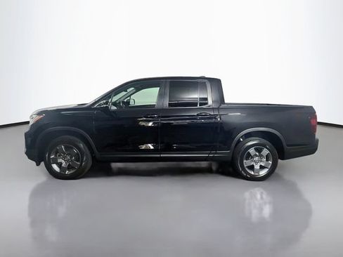 Used 2025 Honda Ridgeline TrailSport image 6