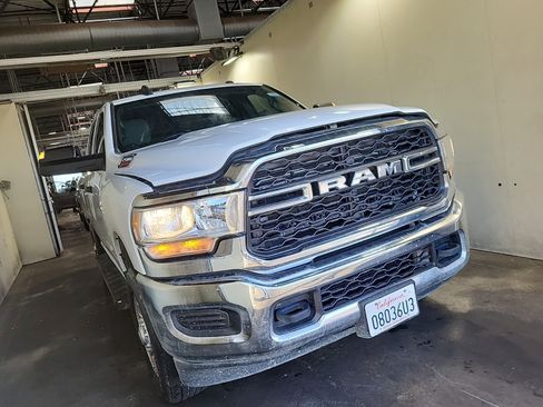 Used 2022 RAM 2500 Tradesman AWD/4WD image 2