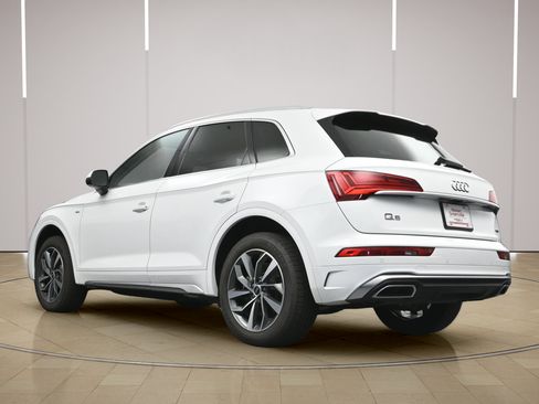 Used 2022 Audi Q5 2.0T Premium Plus AWD/4WD image 28