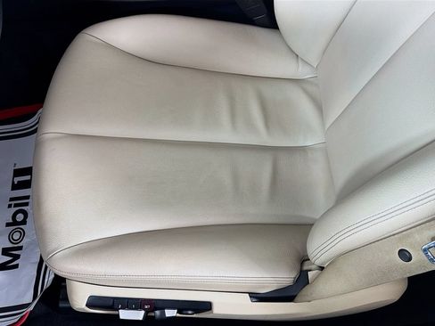 Used 2016 BMW 428i Convertible RWD image 19