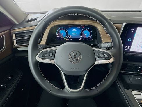 New 2026 Volkswagen Atlas SE image 11