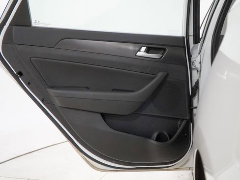 Used 2017 Hyundai Sonata Sport w/ Value Edition Package 02 image 43