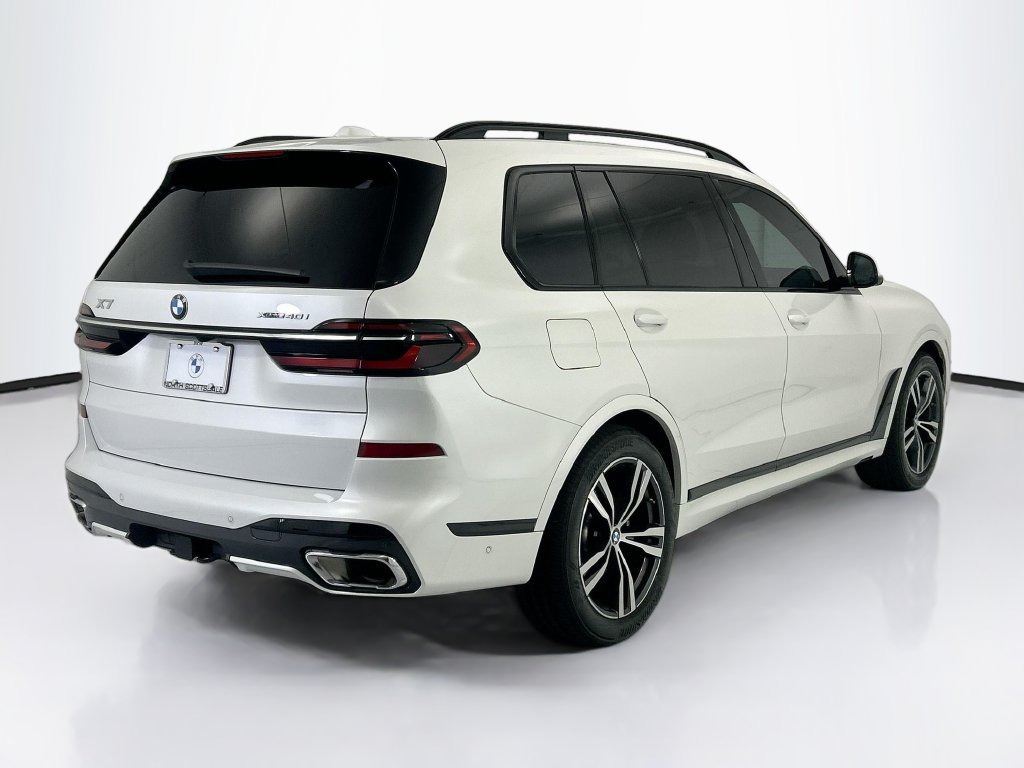 Certified 2025 BMW X7 xDrive40i w/ M Sport Package AWD/4WD image 5