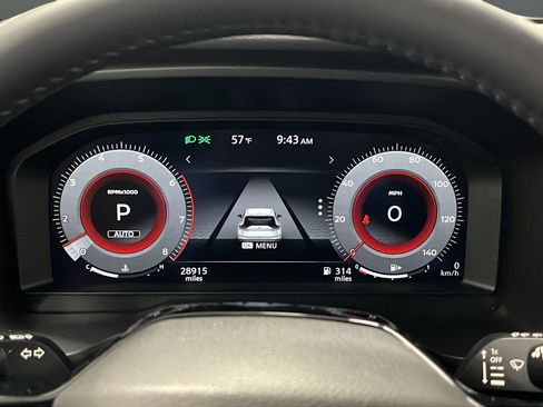 Used 2025 Nissan Rogue SL w/ SL Premium Package AWD/4WD image 16
