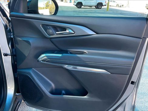 Used 2024 Chevrolet Traverse LT image 22