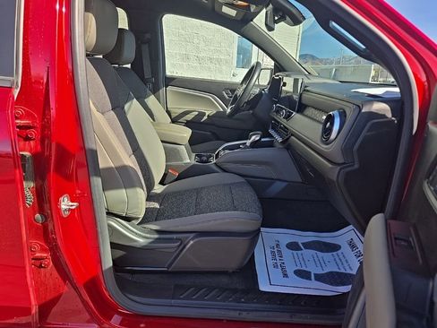 Used 2024 Chevrolet Colorado ZR2 image 36