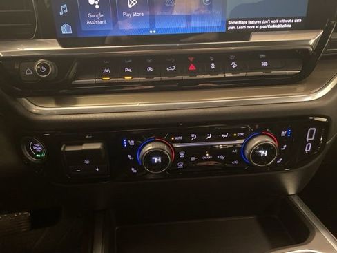 Used 2022 Chevrolet Silverado 1500 High Country w/ Technology Package image 16