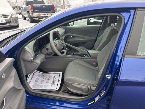 Used 2021 Hyundai Elantra SEL image 9