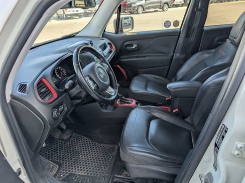 Used 2016 Jeep Renegade Trailhawk w/ Premium Trailhawk Package AWD/4WD image 2
