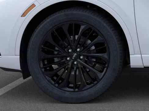 New 2025 Lincoln Corsair FWD w/ Equipment Group 101A image 19