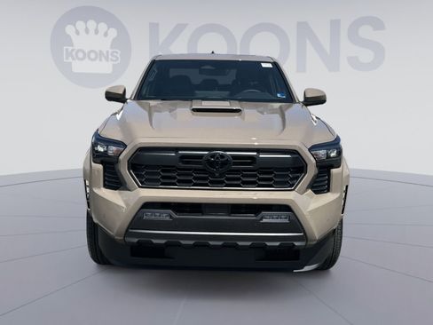 Used 2026 Toyota Tacoma TRD Sport w/ TRD Sport Premium Package AWD/4WD image 19