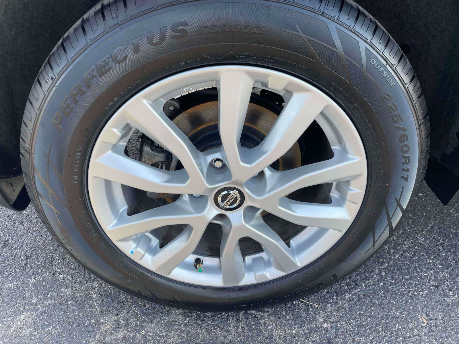 Used 2020 Nissan Rogue Sport SV w/ Technology Package FWD image 11