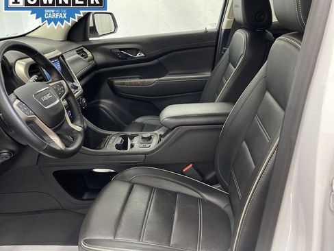 Used 2023 GMC Acadia Denali w/ Denali Technology Package AWD/4WD image 3