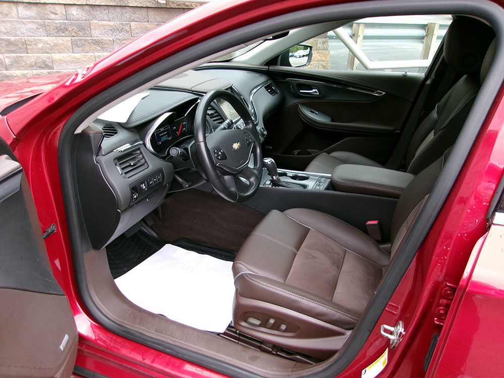 Used 2014 Chevrolet Impala LT FWD image 17