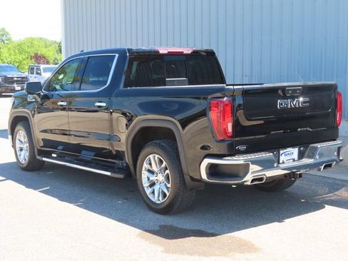 Used 2022 GMC Sierra 1500 SLT w/ SLT Premium Plus Package AWD/4WD image 9