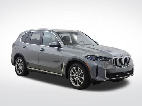 Used 2026 BMW X5 xDrive50e w/ Premium Package AWD/4WD image 7
