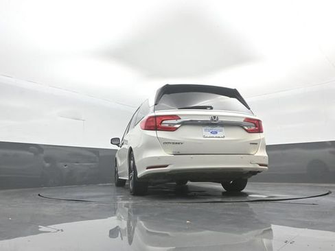 Used 2018 Honda Odyssey Touring image 36
