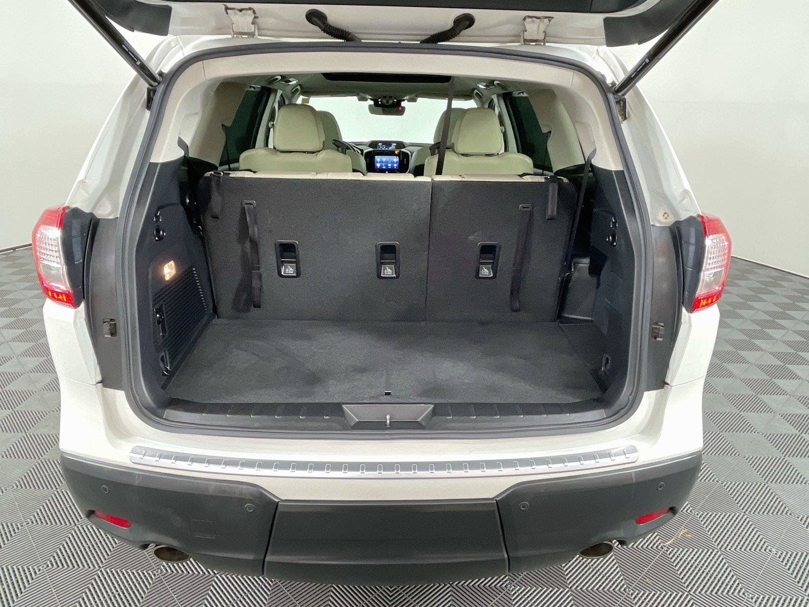Used 2020 Subaru Ascent Limited w/ Technology Package AWD/4WD image 31