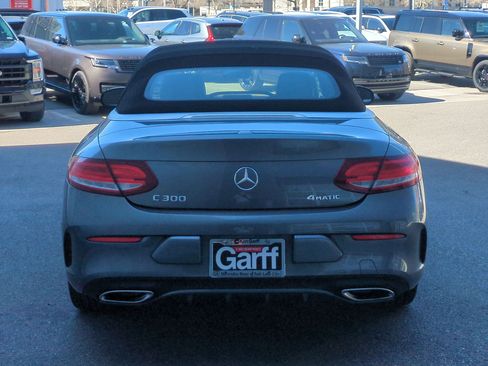 Used 2018 Mercedes-Benz C 300 4MATIC Cabriolet image 4