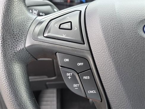 Used 2024 Ford Edge SE w/ Black Appearance Package image 27