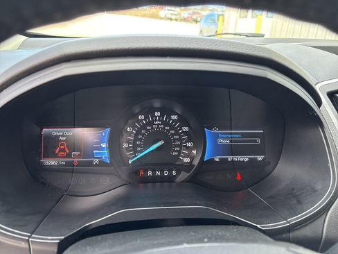 Used 2022 Ford Edge SEL w/ Convenience Package image 16