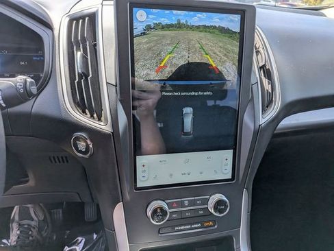 Used 2024 Ford Edge SEL image 20