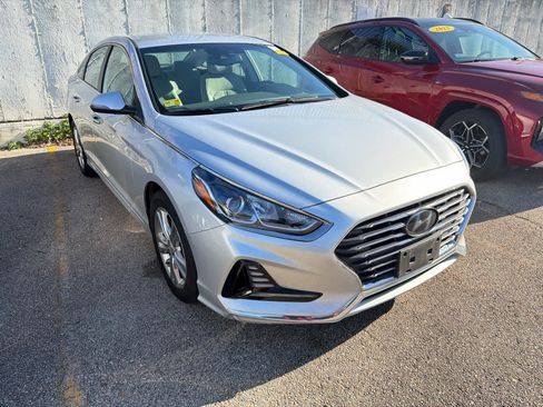 Used 2018 Hyundai Sonata SEL w/ Tech Package 02 FWD image 4