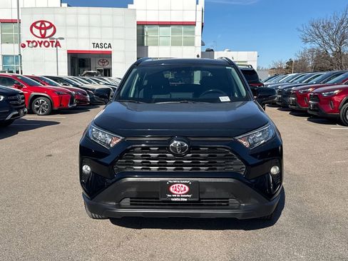 Used 2019 Toyota RAV4 XLE w/ Convenience Package AWD/4WD image 2
