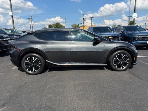 Used 2022 Kia EV6 Wind w/ Wind Technology Package AWD/4WD image 6