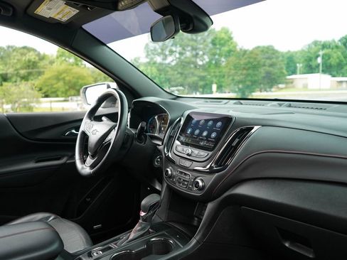 Used 2022 Chevrolet Equinox RS w/ RS Leather Package FWD image 14