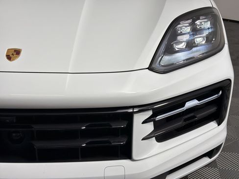 Used 2026 Porsche Cayenne Coupe AWD/4WD image 11