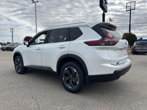 New 2026 Nissan Rogue SV w/ SV Premium Package image 3