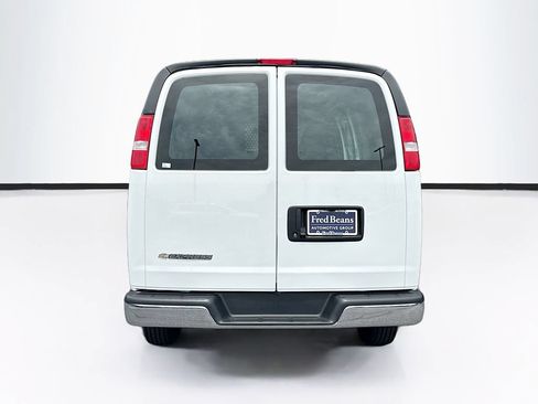 Used 2024 Chevrolet Express 2500 w/ Driver Convenience Package RWD image 8
