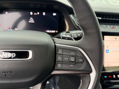 New 2026 Jeep Grand Cherokee Limited AWD/4WD image 16