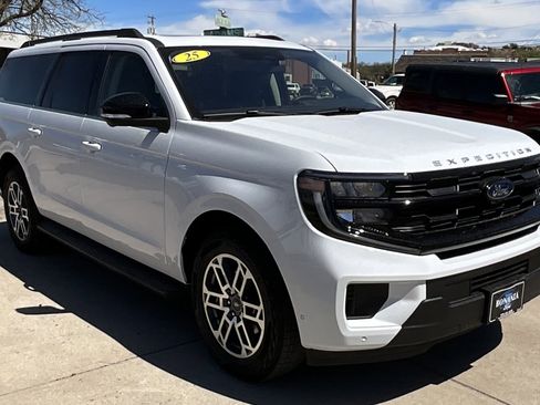 Certified 2025 Ford Expedition Max Active AWD/4WD image 3