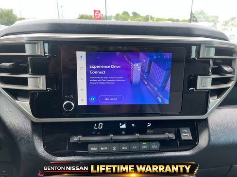 Used 2025 Toyota Tundra SR5 AWD/4WD image 17