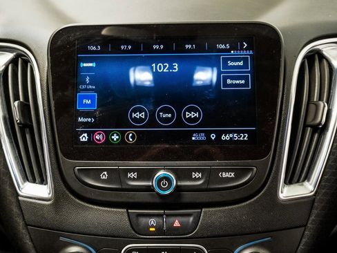 Used 2020 Chevrolet Malibu LT image 23