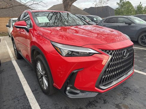 Used 2023 Lexus NX 350h AWD image 2