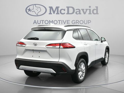 Used 2022 Toyota Corolla Cross LE FWD image 8
