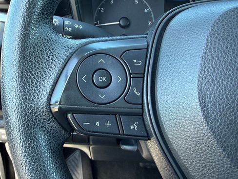 Used 2023 Toyota Corolla LE FWD image 18