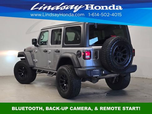 Used 2019 Jeep Wrangler Unlimited Sport S AWD/4WD image 4