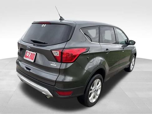 Used 2019 Ford Escape SE FWD image 7