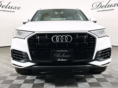 Used 2023 Audi Q7 3.0T Premium Plus image 2
