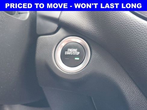 Used 2023 Chevrolet Equinox LT FWD image 8